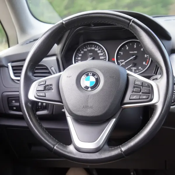 BMW 216 Active Tourer d 8