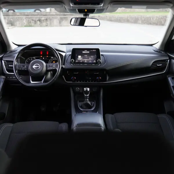 Nissan Qashqai 1.3 DIG-T MHEV 140 cv 10