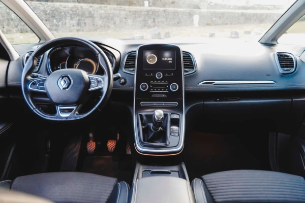 Renault Grand Scénic 1.5 dCi Dynamique S SS 6