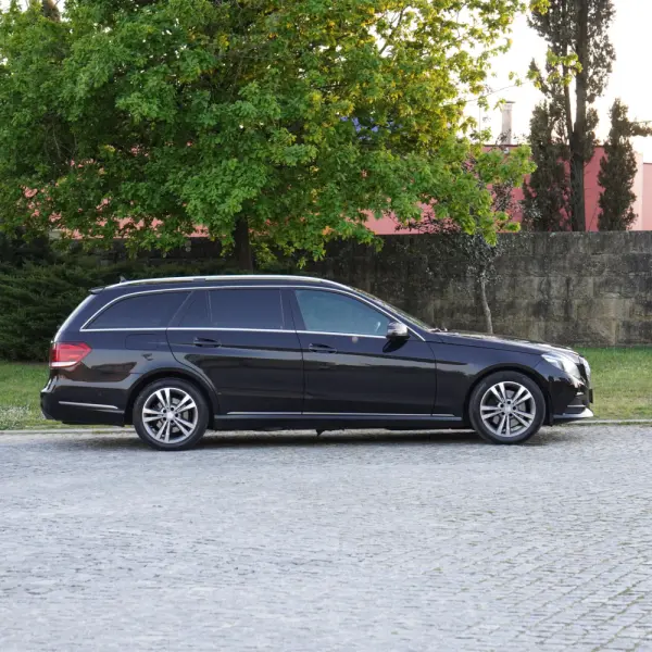 Mercedes-Benz E 300 Bluetec Hybrid Avantgarde 4