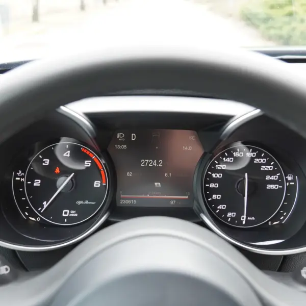 Alfa Romeo Giulia 2.2 D AT8 33