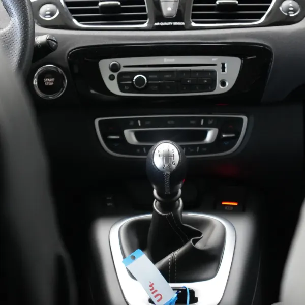 Renault Scénic 1.2 TCE Expression SS 31