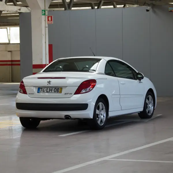 Peugeot 207 CC 1.6 SE 200 Anos 6