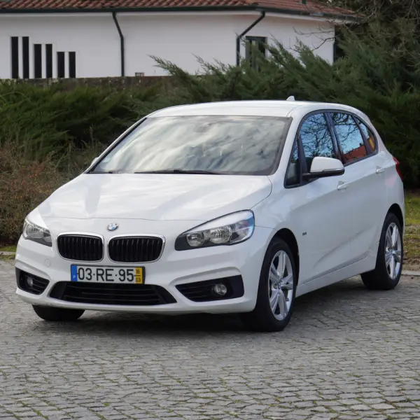BMW 216 Active Tourer d 3