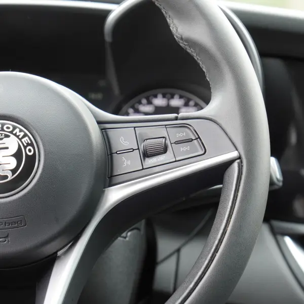 Alfa Romeo Giulia 2.2 D AT8 25