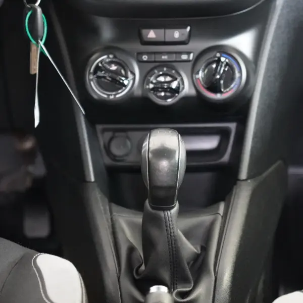Peugeot 208 1.2 PureTech Style 21