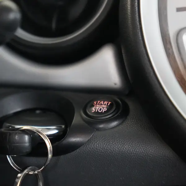 MINI 3 Portas Cooper D 18