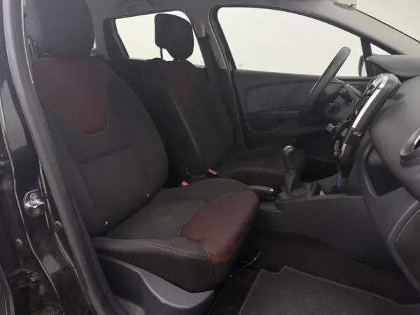 Renault Clio Grand Tour 0.9 TCe Authentique 12