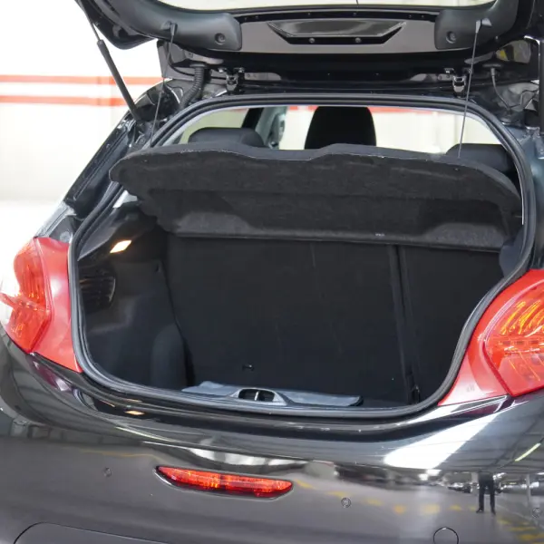 Peugeot 208 1.2 PureTech Style 47
