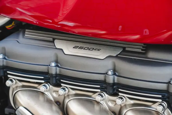 Triumph Rocket 3 R 13