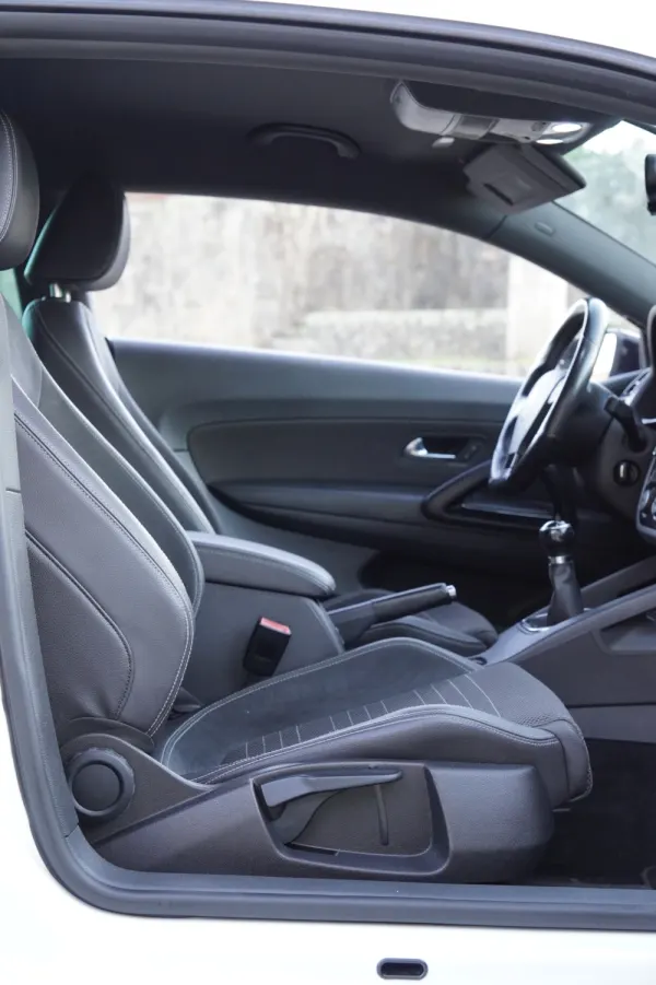 Volkswagen Scirocco 2.0 TSI Highline 26