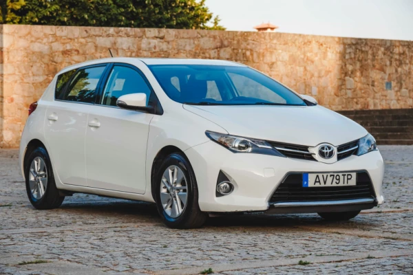 Toyota Auris 1.4 D-4D Comfort+J16+Navi 29