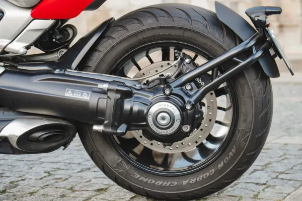 Triumph Rocket 3 R 19