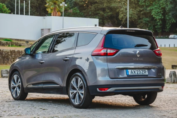 Renault Grand Scénic 1.5 dCi Dynamique S SS 46