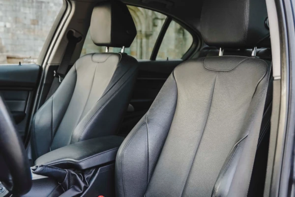 BMW 330 e Iperformance Luxury Line 7