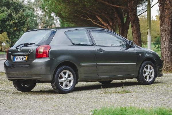 Toyota Corolla 2.0 D-4D Compact 9