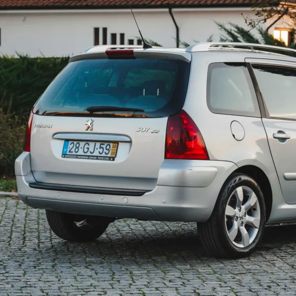 Peugeot 307 SW 1.6 HDi Black & Silver 17