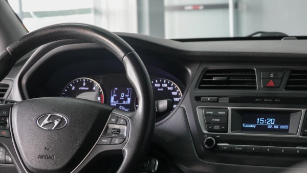 Hyundai i20 1.1 CRDi Comfort 8