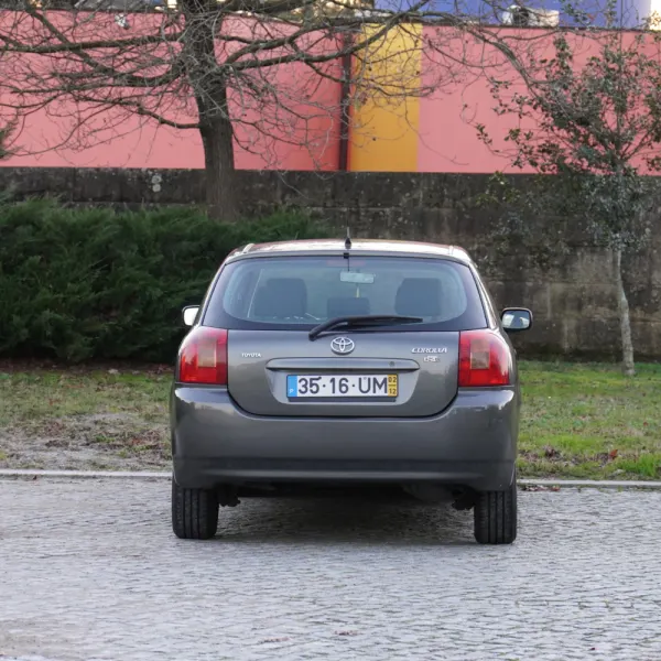 Toyota Corolla 2.0 D-4D Compact 5