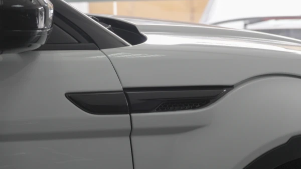 Land Rover Range Rover Evoque Outro 37