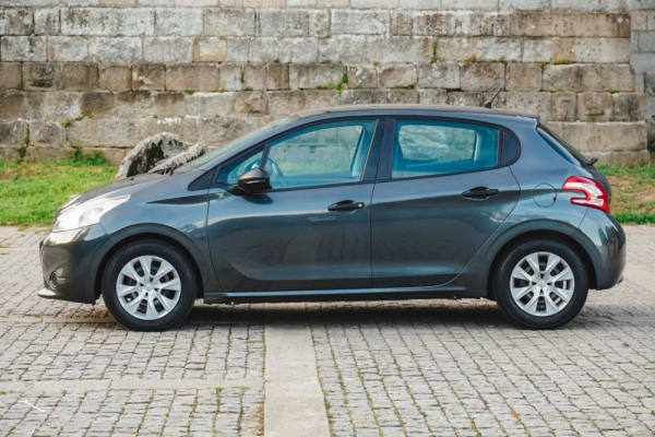 Peugeot 208 1.0 VTi Access 5