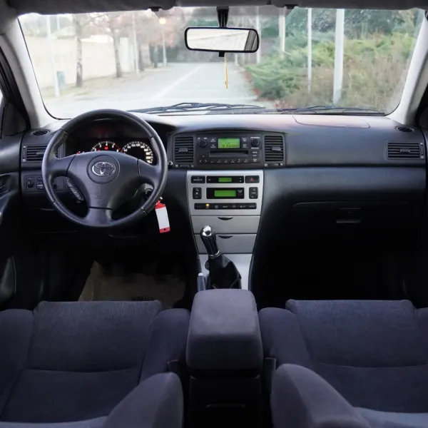 Toyota Corolla 2.0 D-4D Compact 7