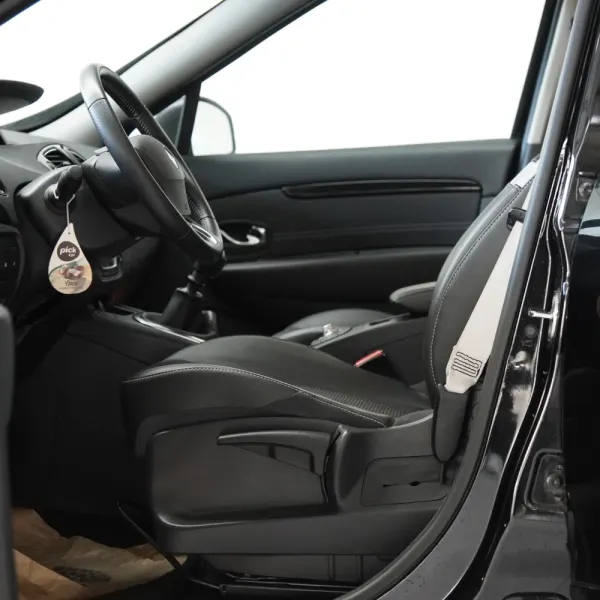 Renault Scénic 1.2 TCE Expression SS 33