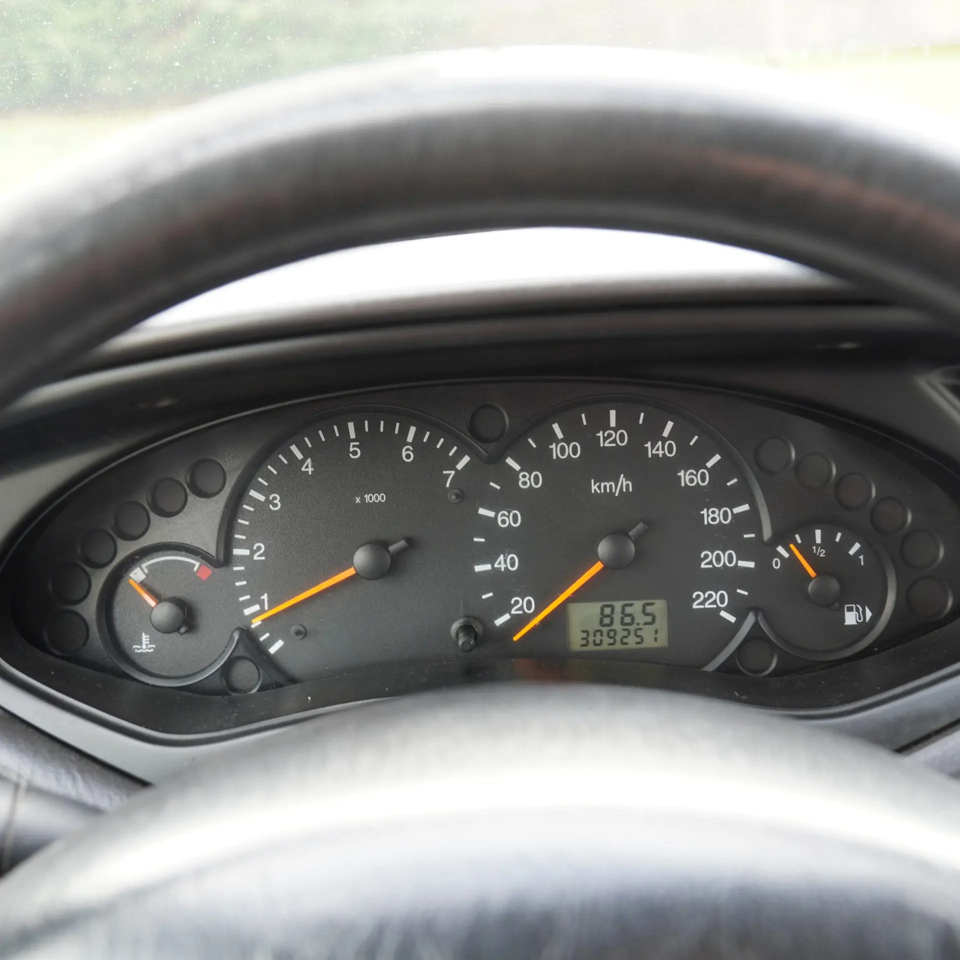 Ford Focus 1.4 Trend 14