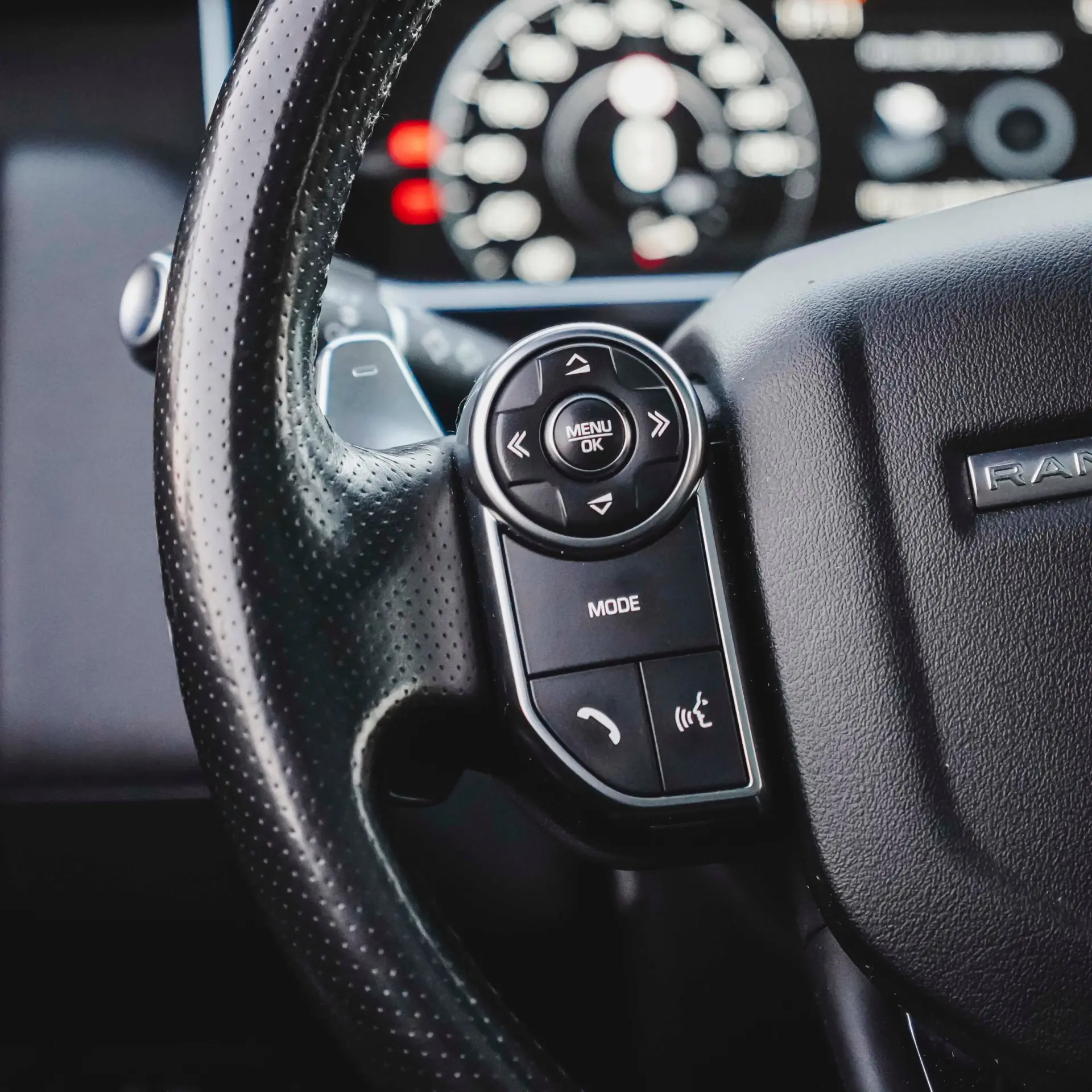 Land Rover Range Rover Sport 2.0 SD4 HSE 14