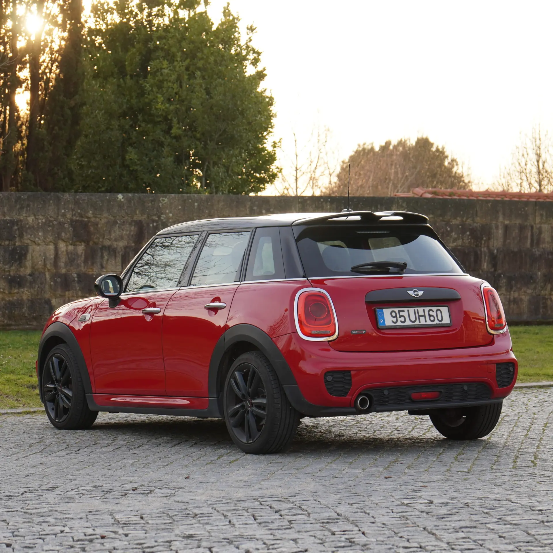 MINI 5 Portas One D 37
