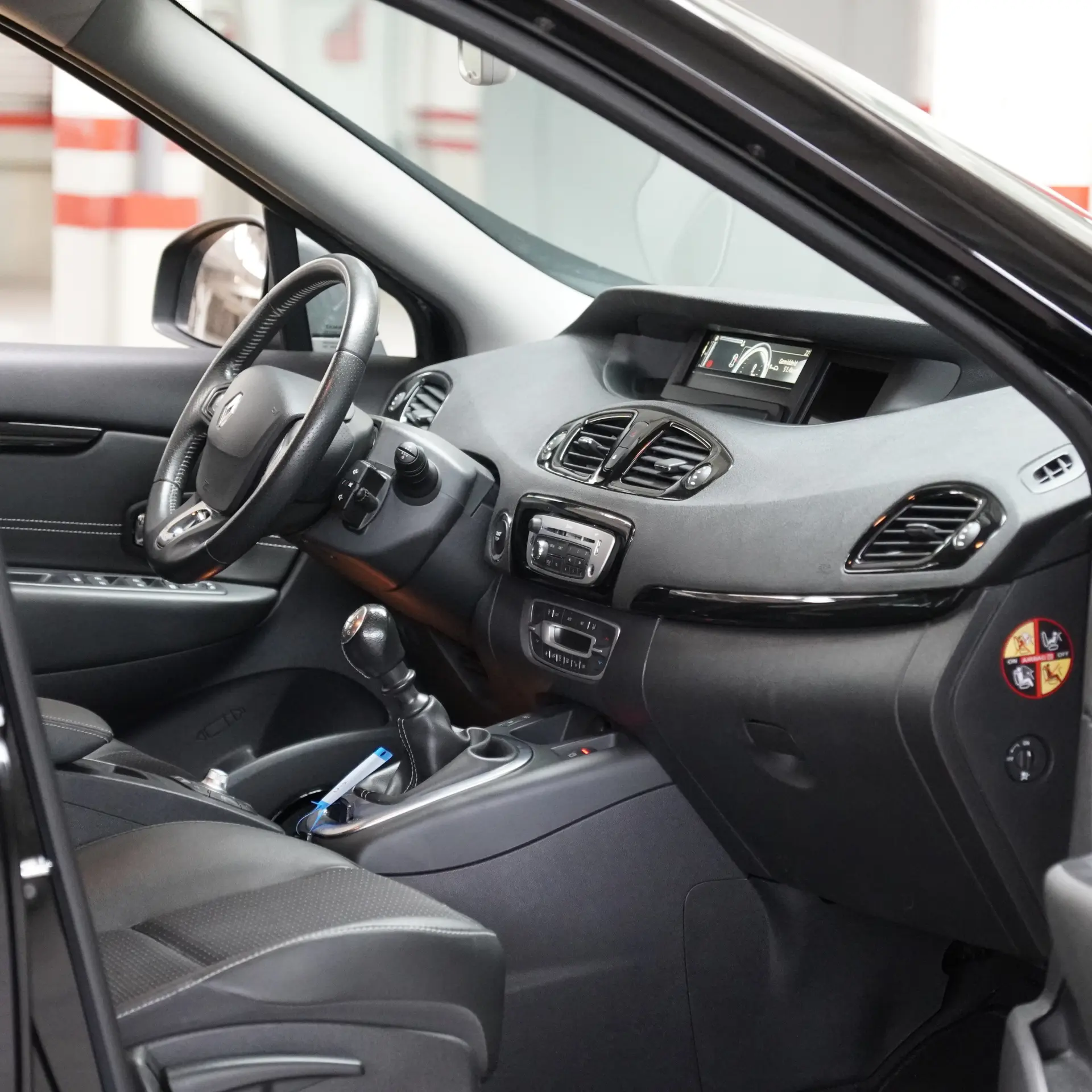 Renault Grand Scénic ENERGY TCe 115 Bose Edition 14