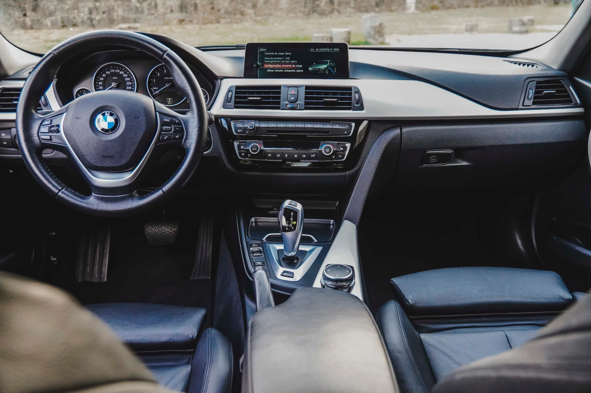 BMW 330 e Iperformance Luxury Line 11