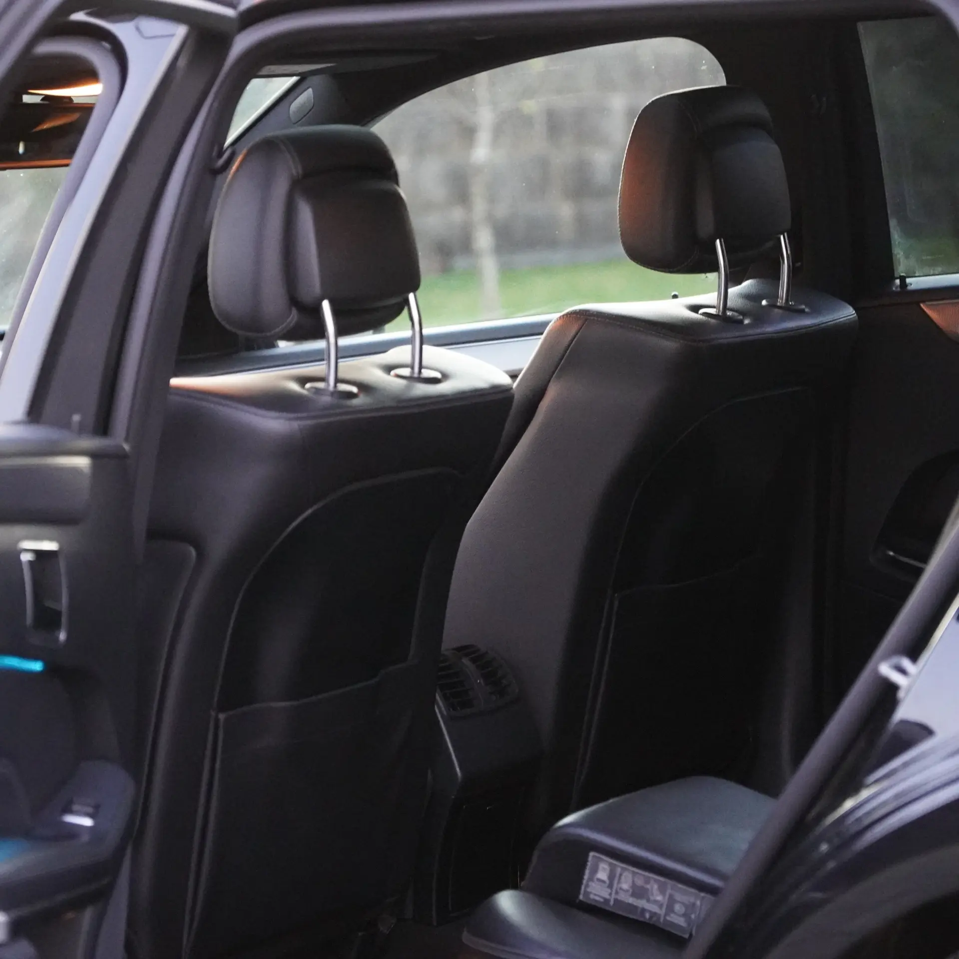 Mercedes-Benz E 300 Bluetec Hybrid Avantgarde 11