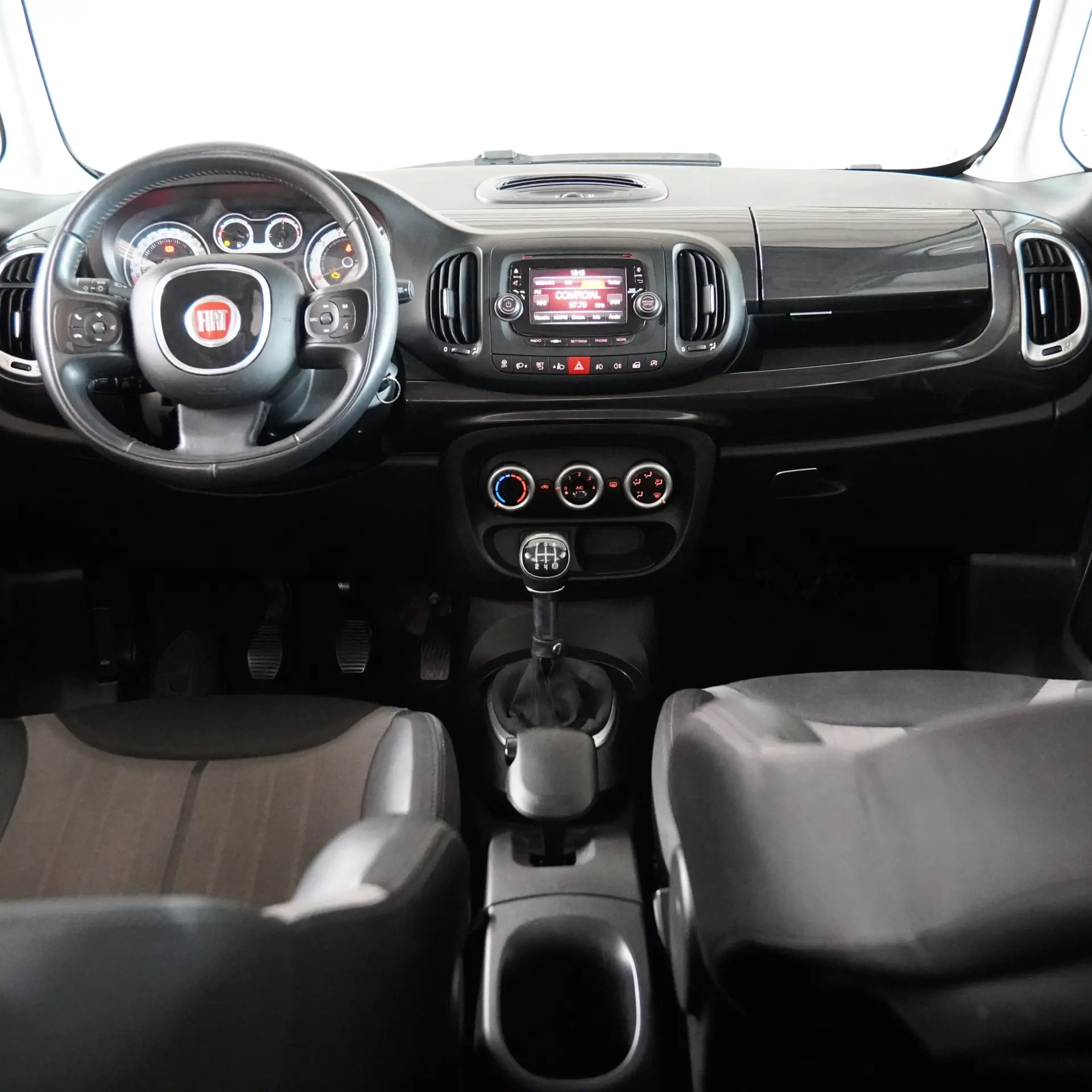 Fiat 500L 1.3 MJ Pop 9