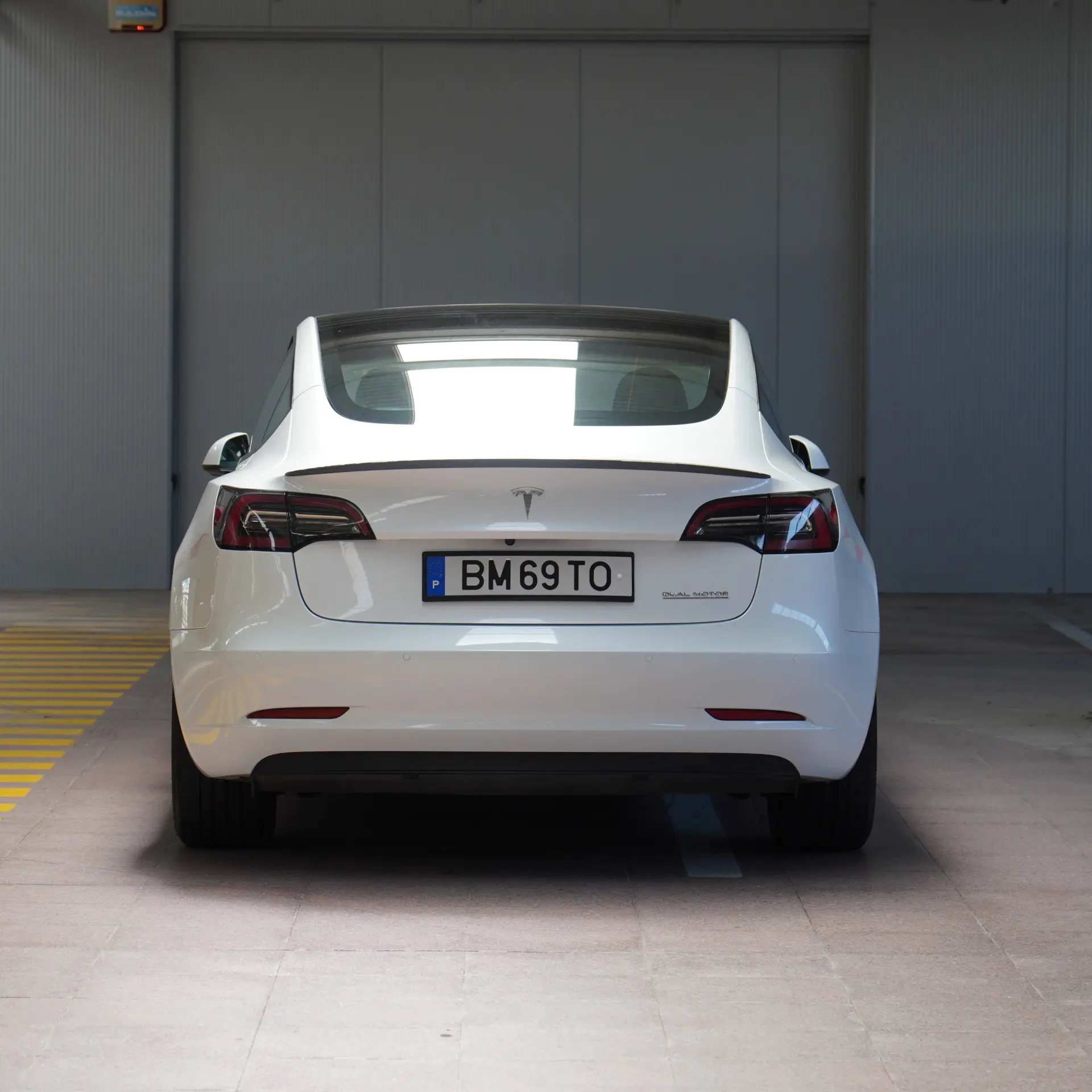 Tesla Model 3 Long Range AWD Dual Motor Performance 5