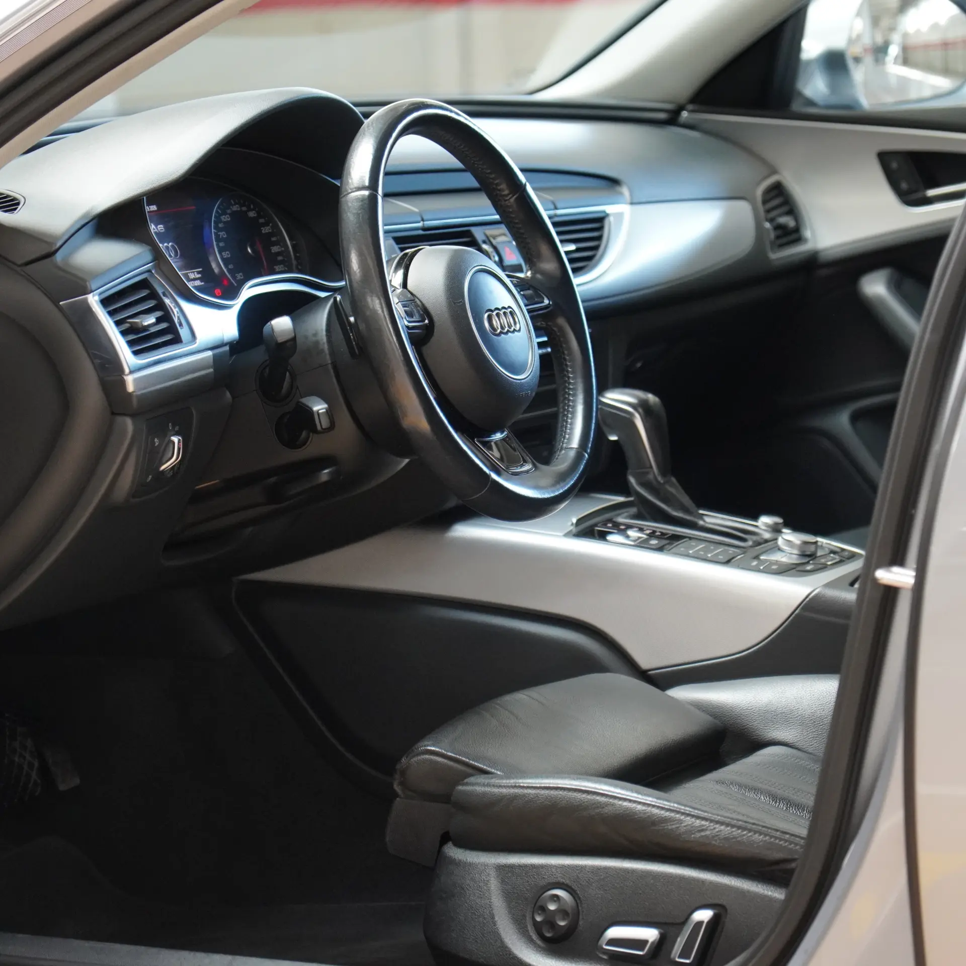Audi A6 Avant 2.0 TDi Sport S tronic 21