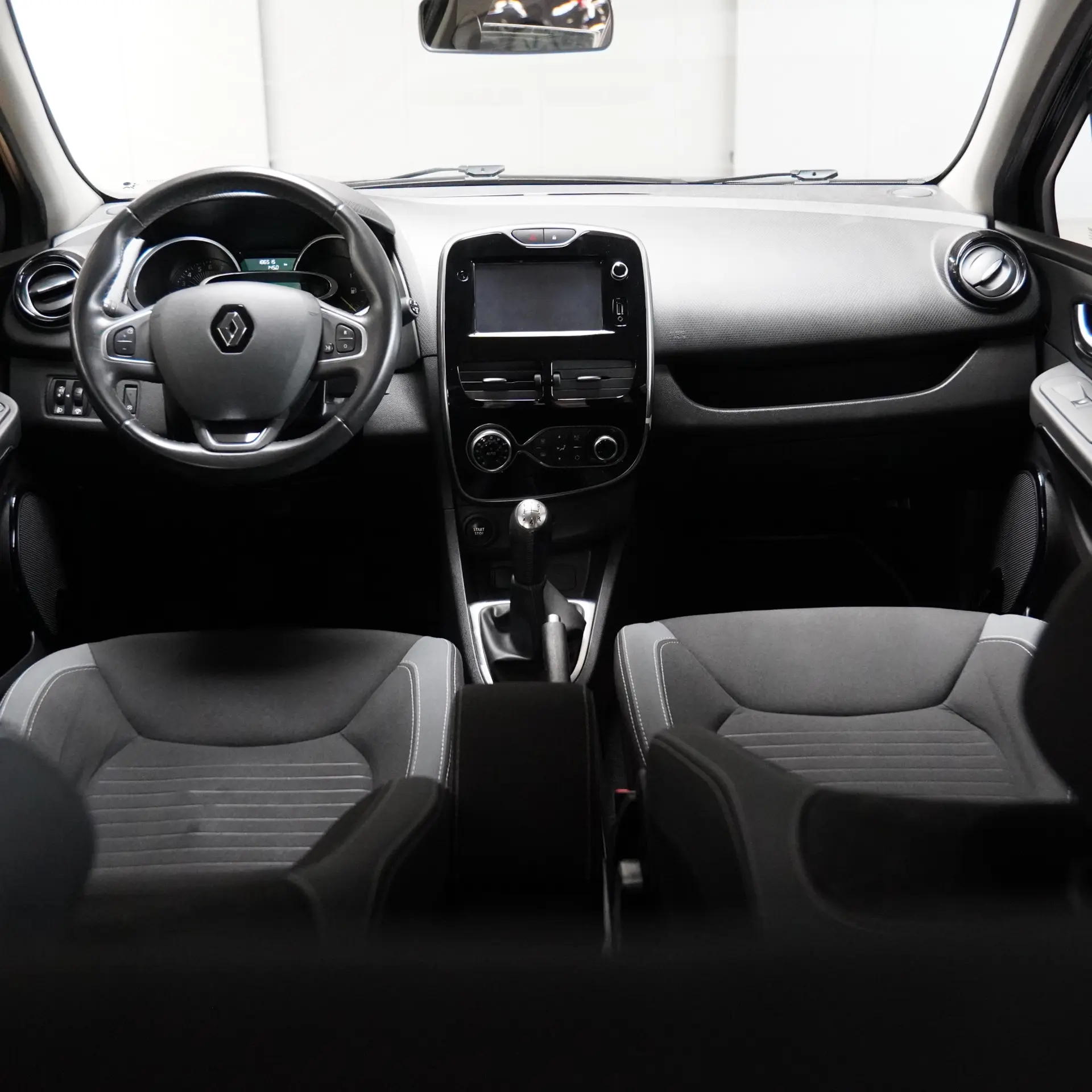 Renault Clio TCe 90 Dynamique 9