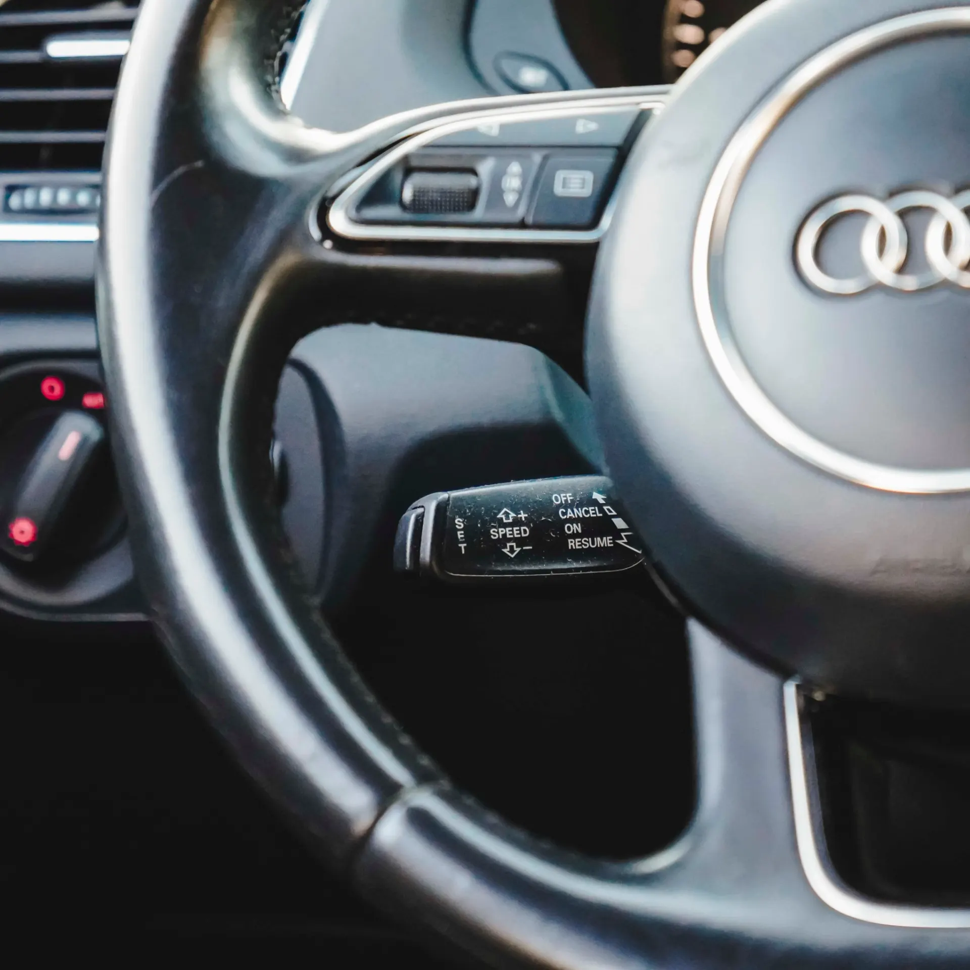 Audi Q3 2.0 TDI Business Line S-line 26