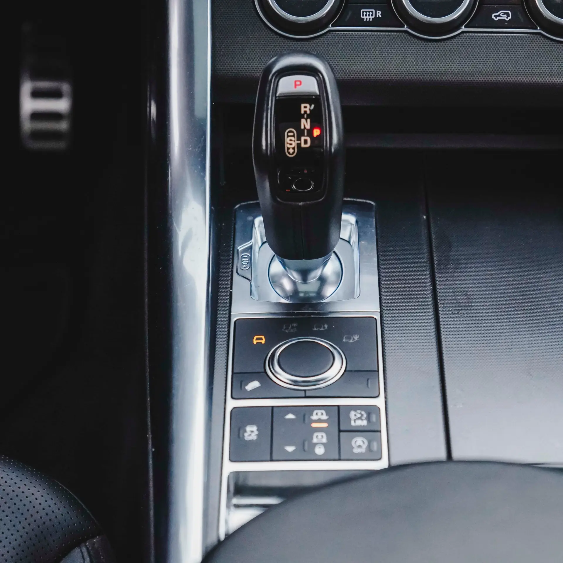 Land Rover Range Rover Sport 2.0 SD4 HSE 27