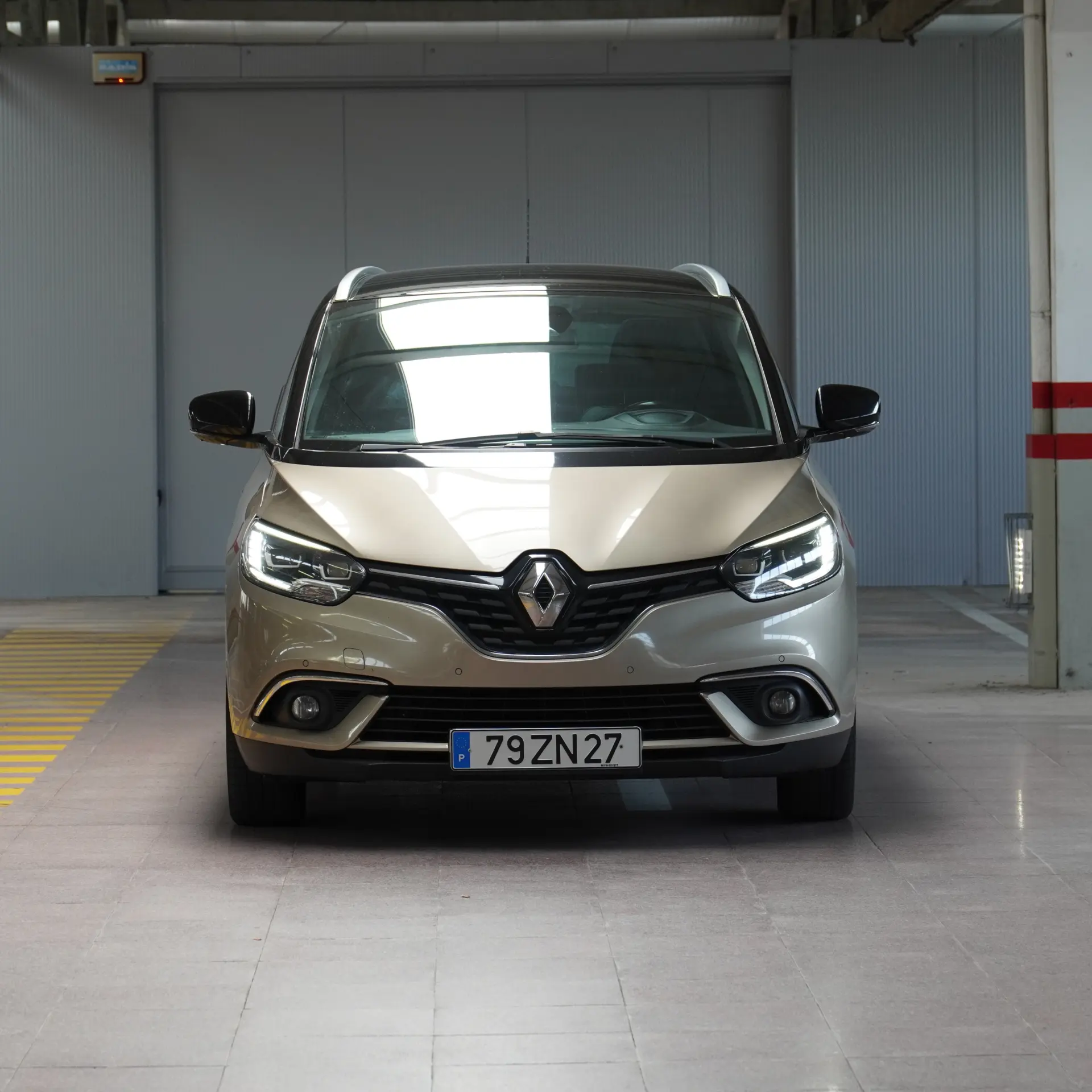 Renault Grand Scénic 1.7 Blue dCi Bose Edition EDC 2