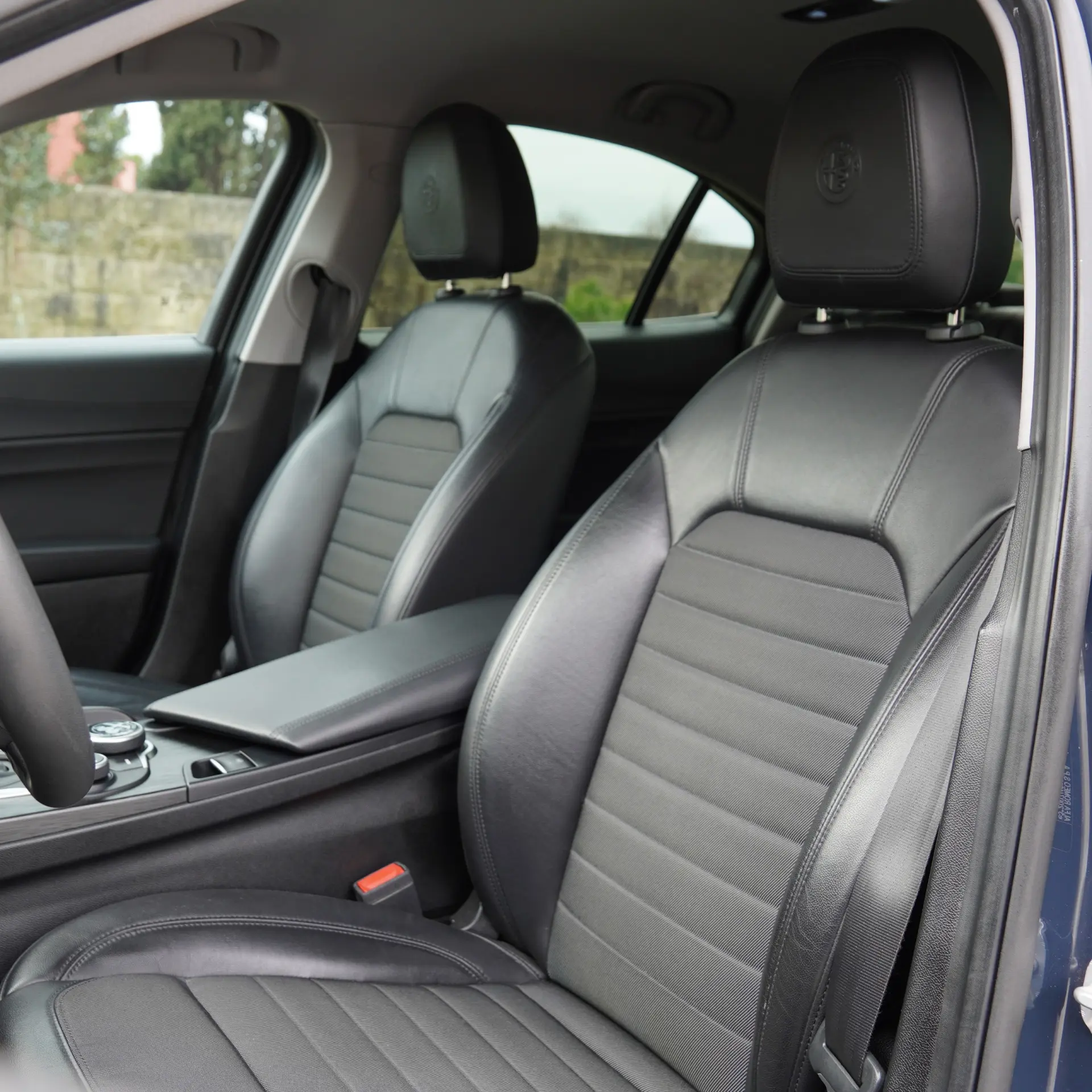 Alfa Romeo Giulia 2.2 D AT8 12