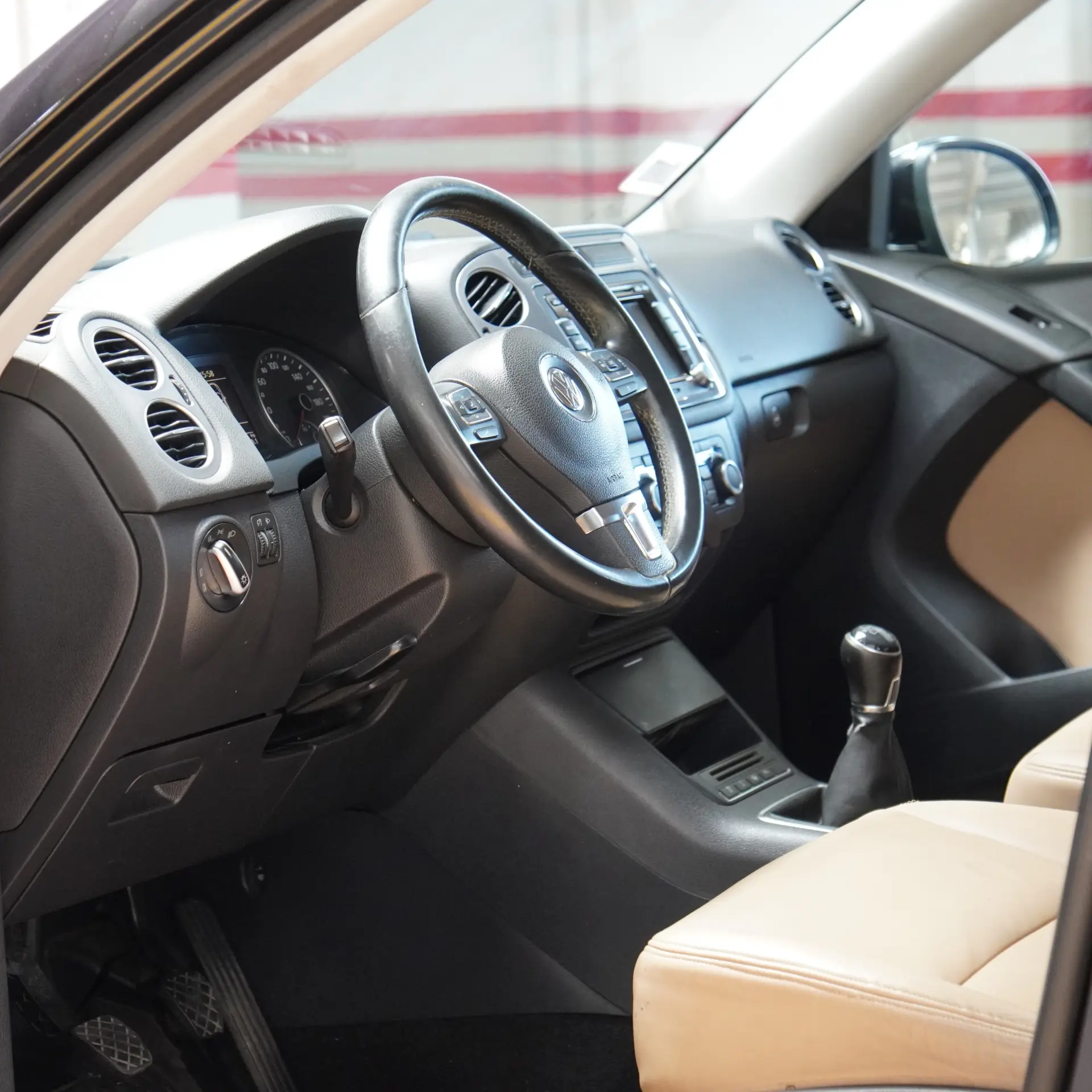 Volkswagen Tiguan 2.0 TDI Trend BlueMotion 16