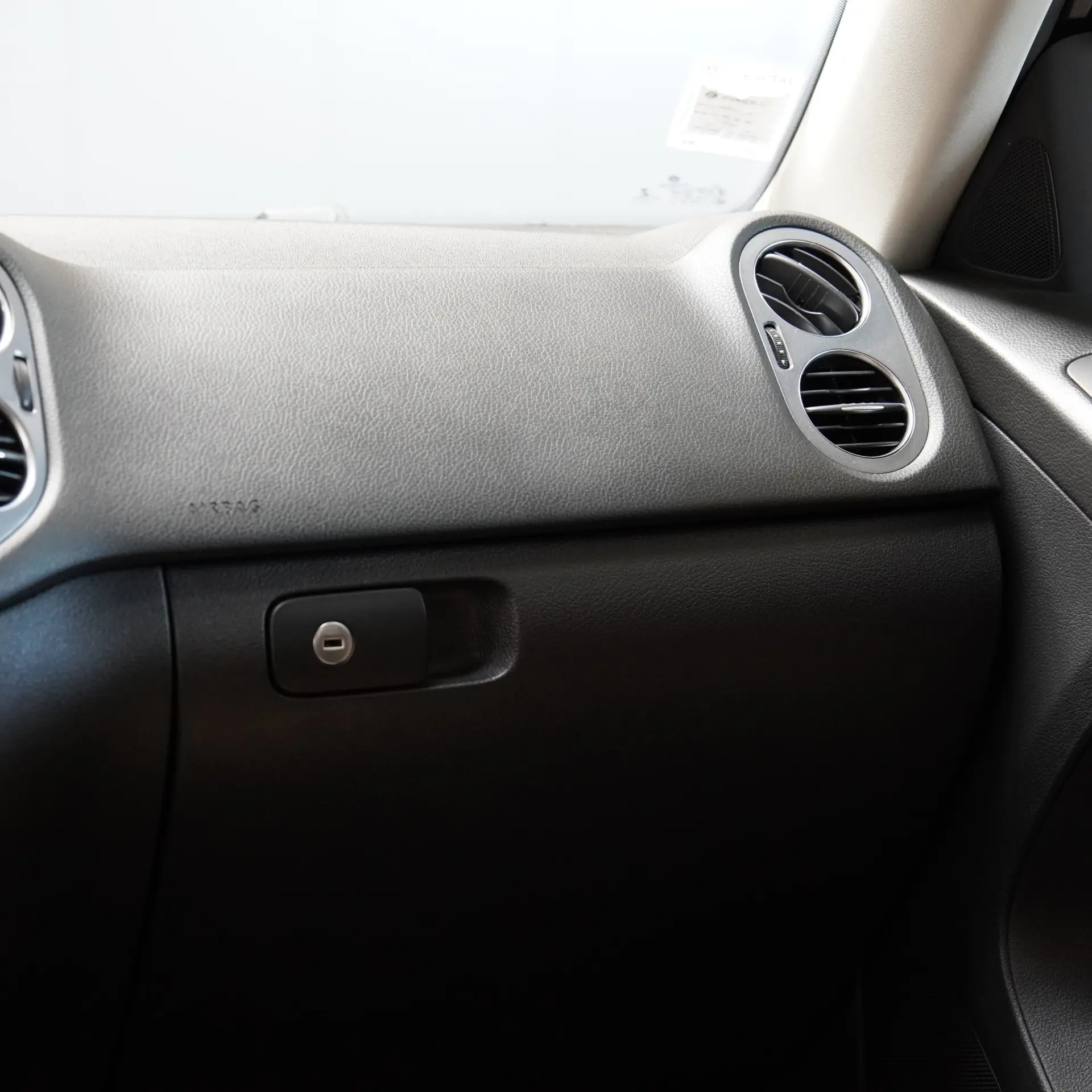 Volkswagen Tiguan 2.0 TDI Trend BlueMotion 21