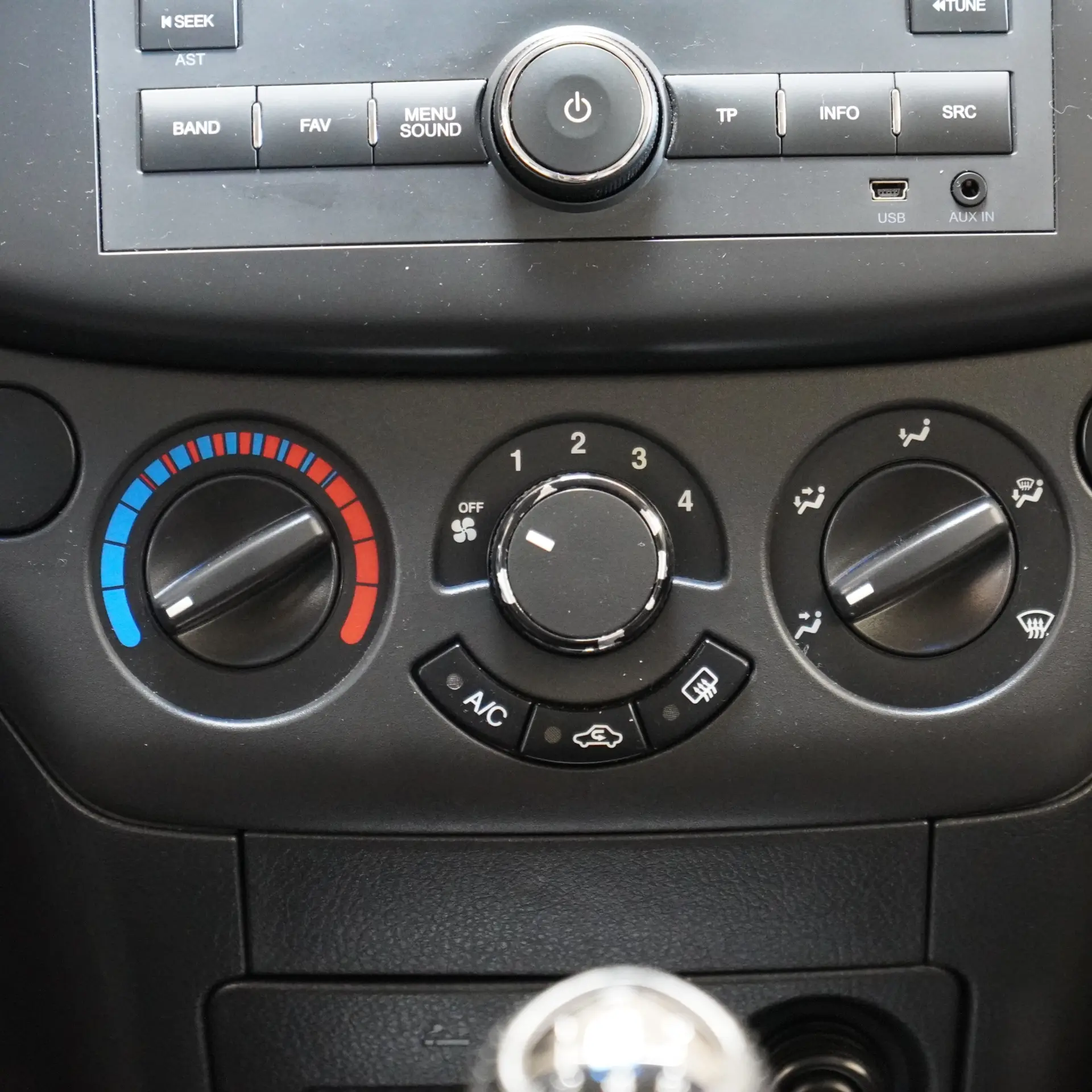 Chevrolet Aveo 1.2 LS 15