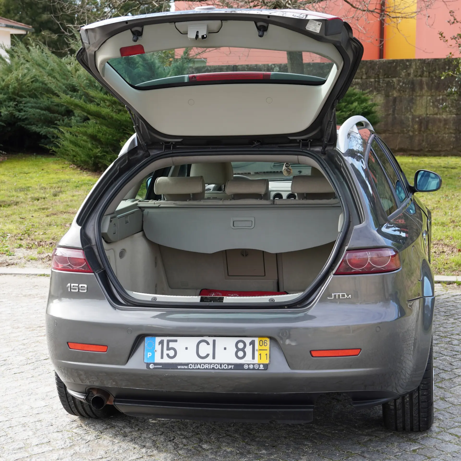 Alfa Romeo 159 Sportwagon 1.9 JTDm 16V Sportiva 32