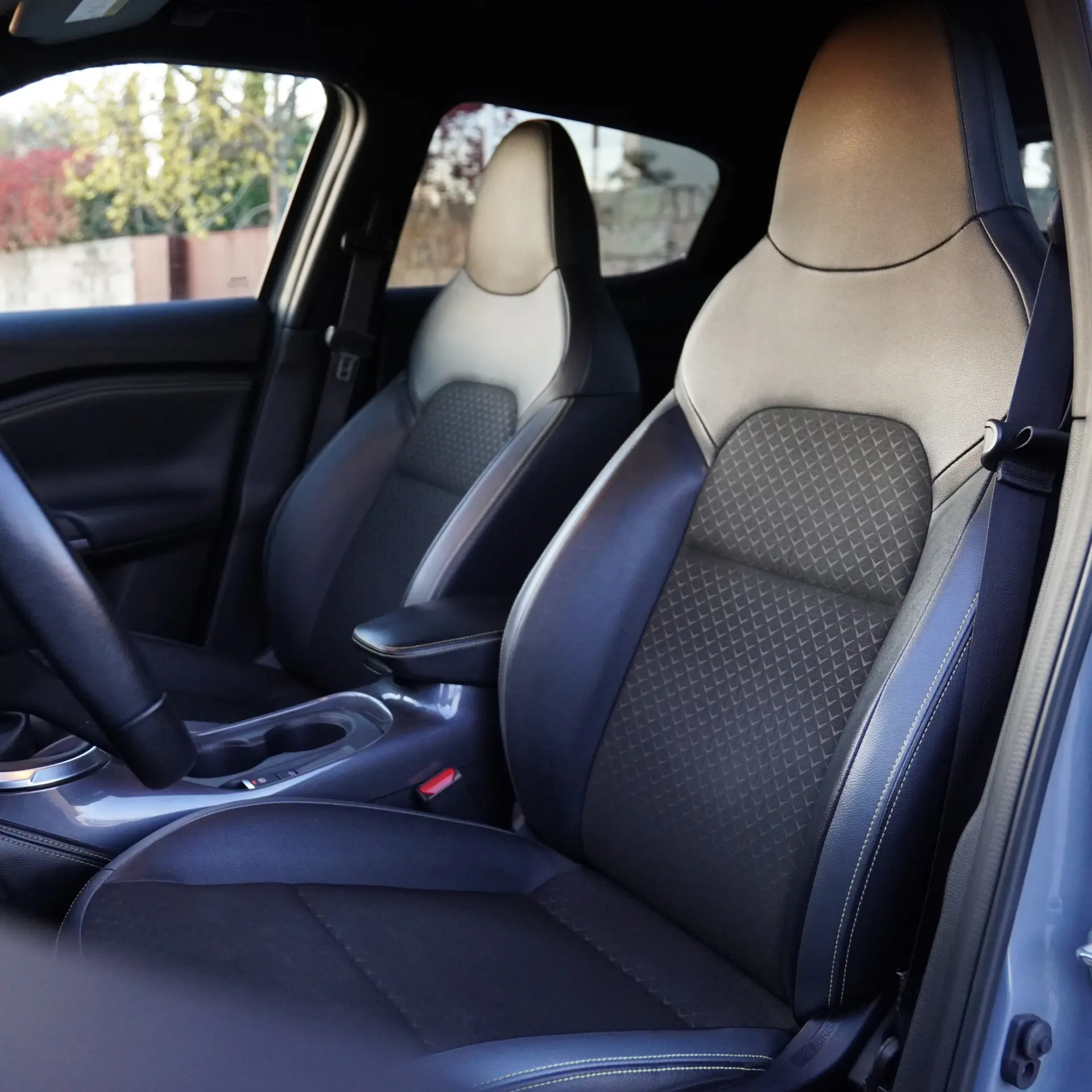 Nissan Juke 1.0 DIG-T Kiiro 10