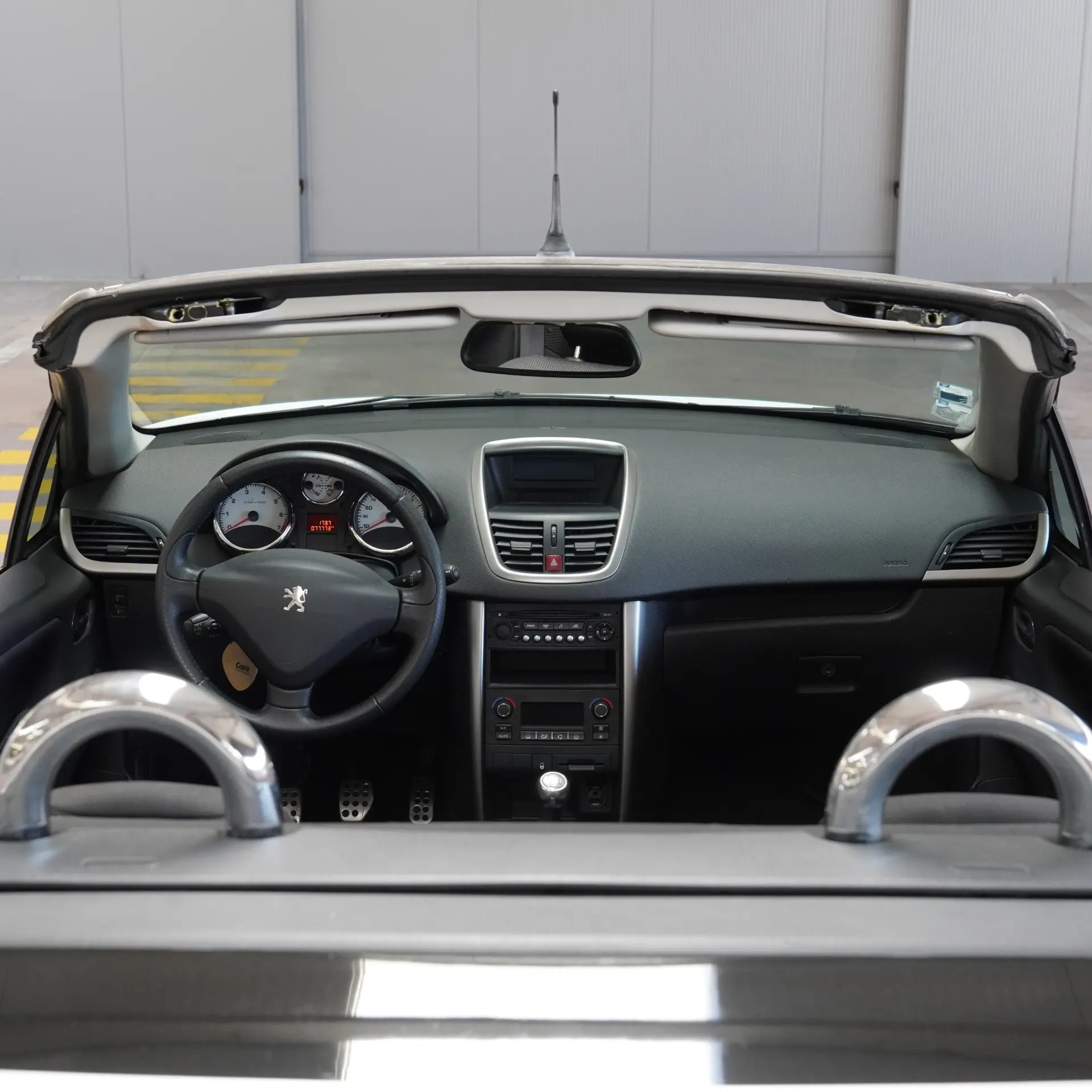 Peugeot 207 CC 1.6 SE 200 Anos 10