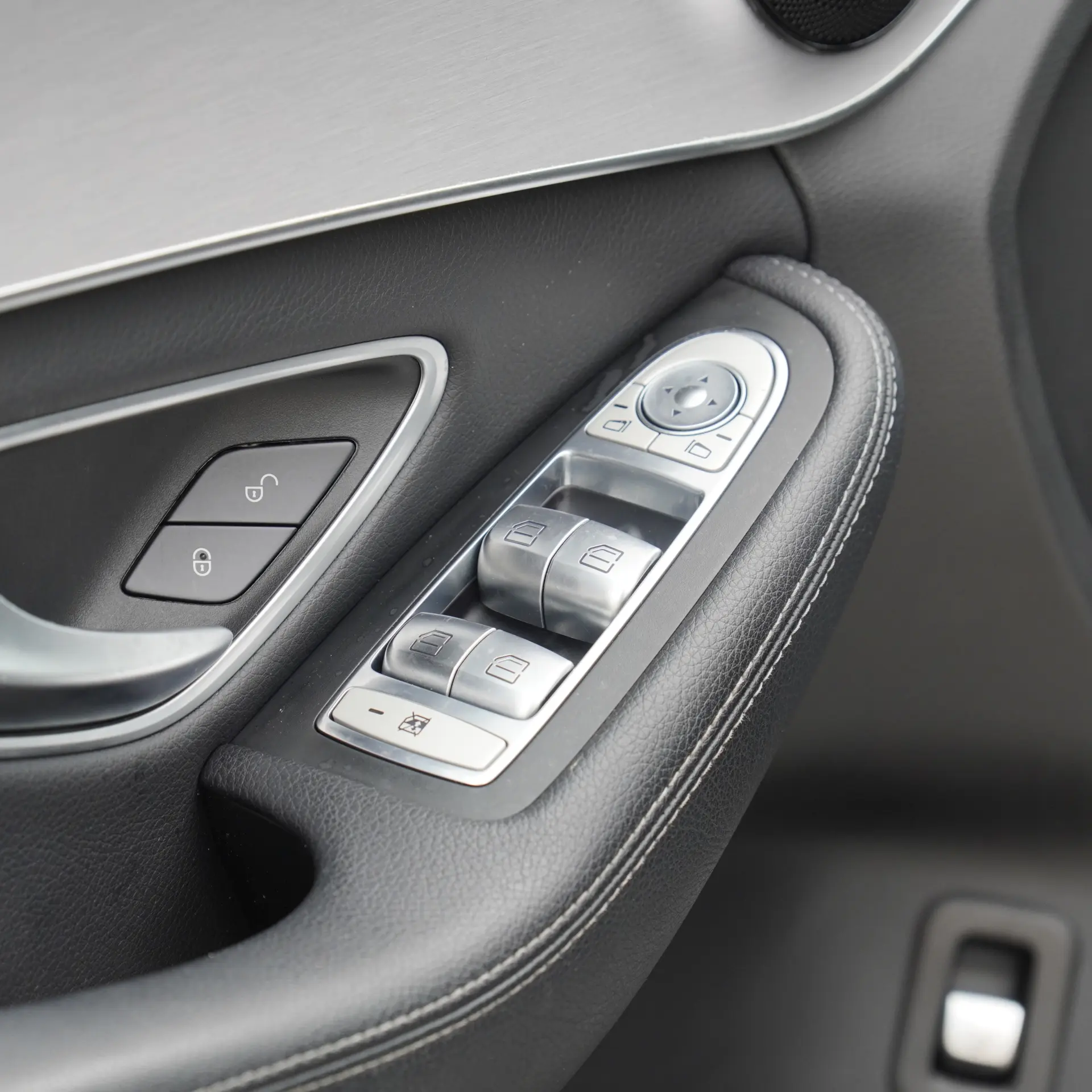 Mercedes-Benz C 220 AMG 33