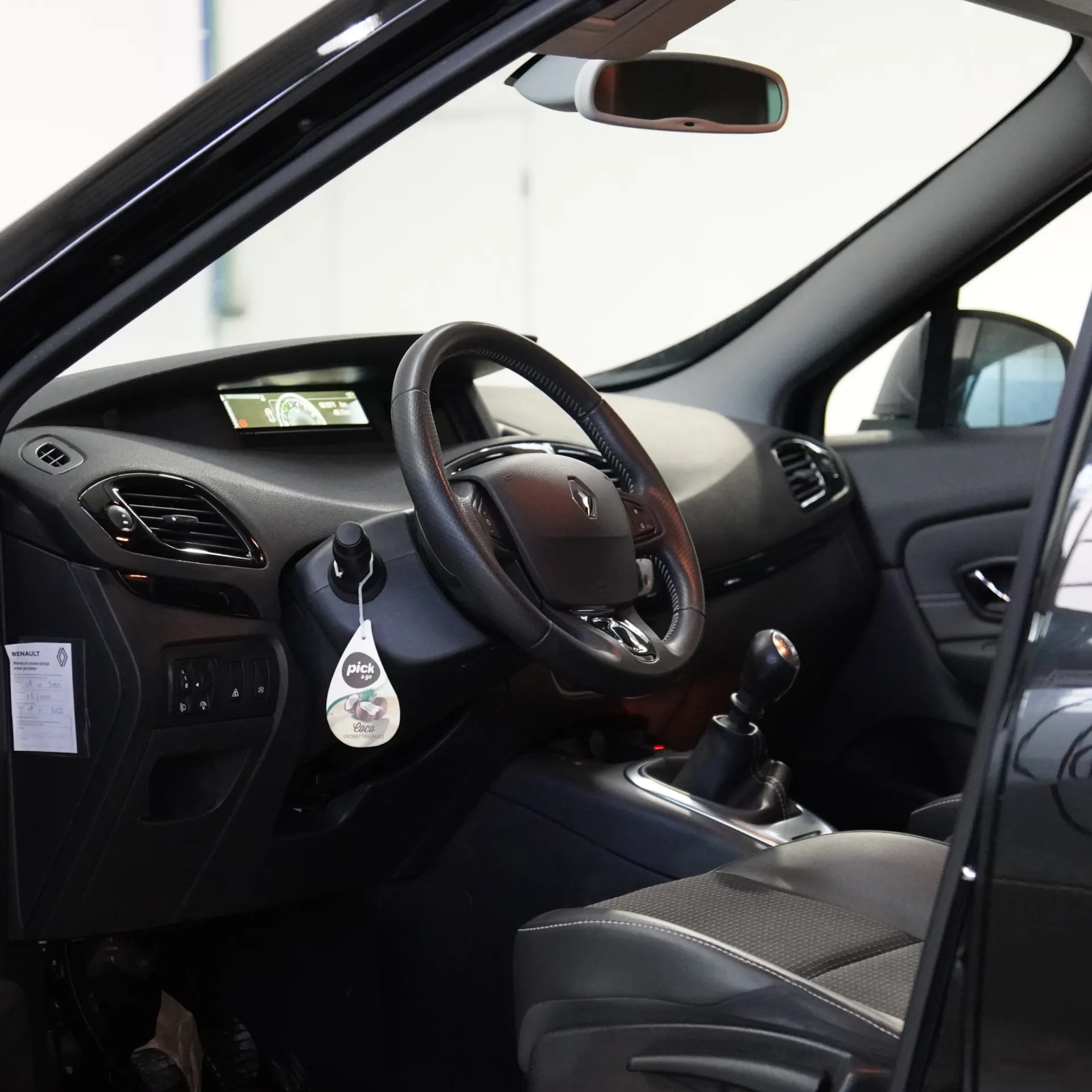 Renault Scénic 1.2 TCE Expression SS 8