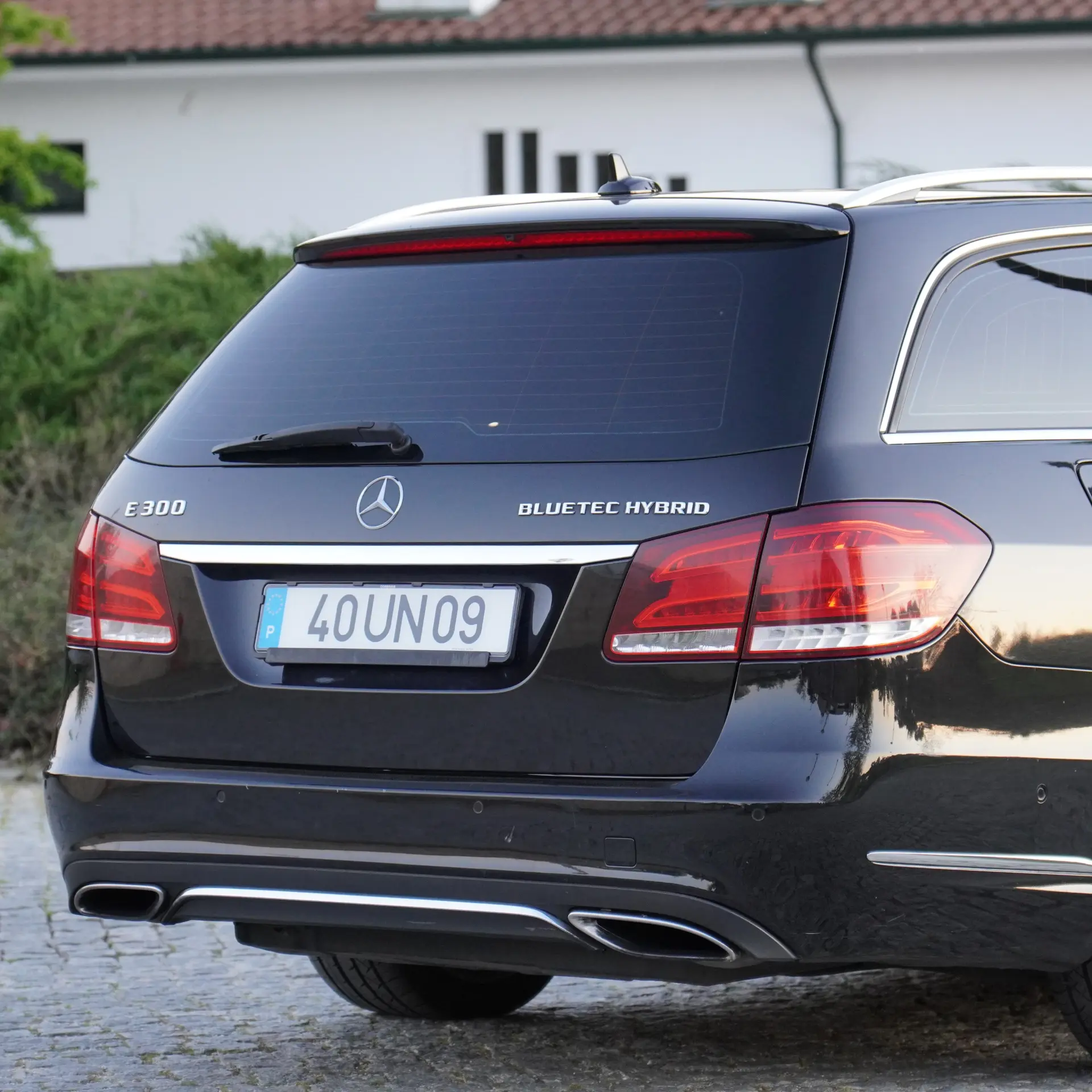 Mercedes-Benz E 300 Bluetec Hybrid Avantgarde 48